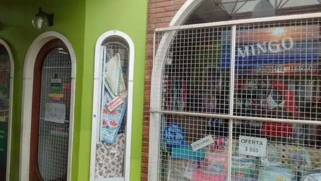 Nºref: 695 -Venta de local en Mar de Ajo, Costa Argentina.Con Escritura