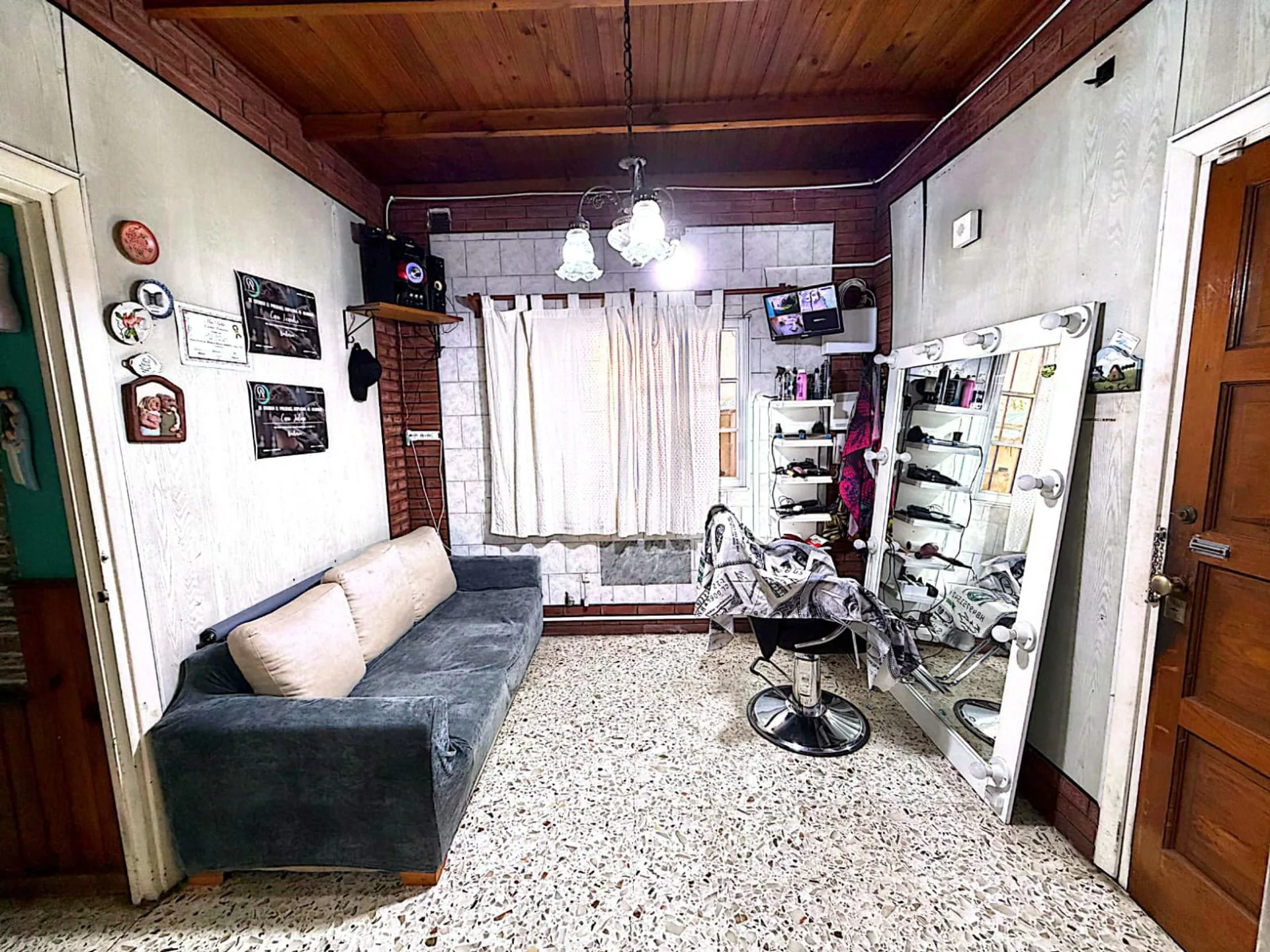 Casa 3 dorm. con parque y cochera - Lote propio foto 2