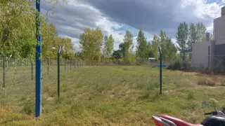 INDEXA VENDE Lote en barrio residencial LAGO MASCARDI foto 4