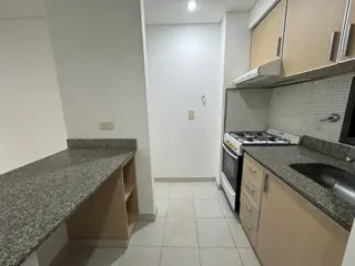 Alquiler Departamento 2 Ambientes Con Cochera En Caseros foto 3