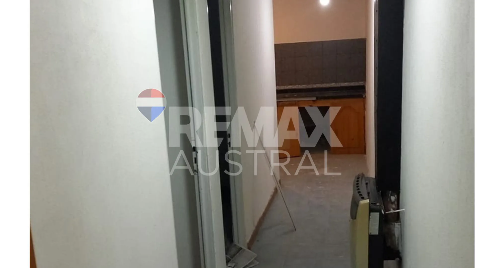 Km 8 2 departamentos Venta, 3 y 1 dorm. foto 5