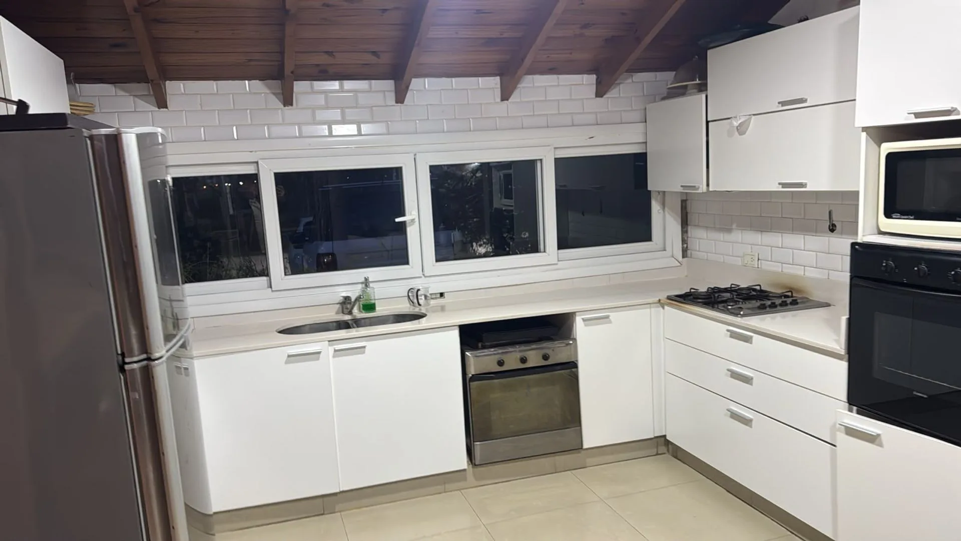 VENTA CASA 5 AMB EN COUNTRY MI REFUGIO CON PILETA foto 4