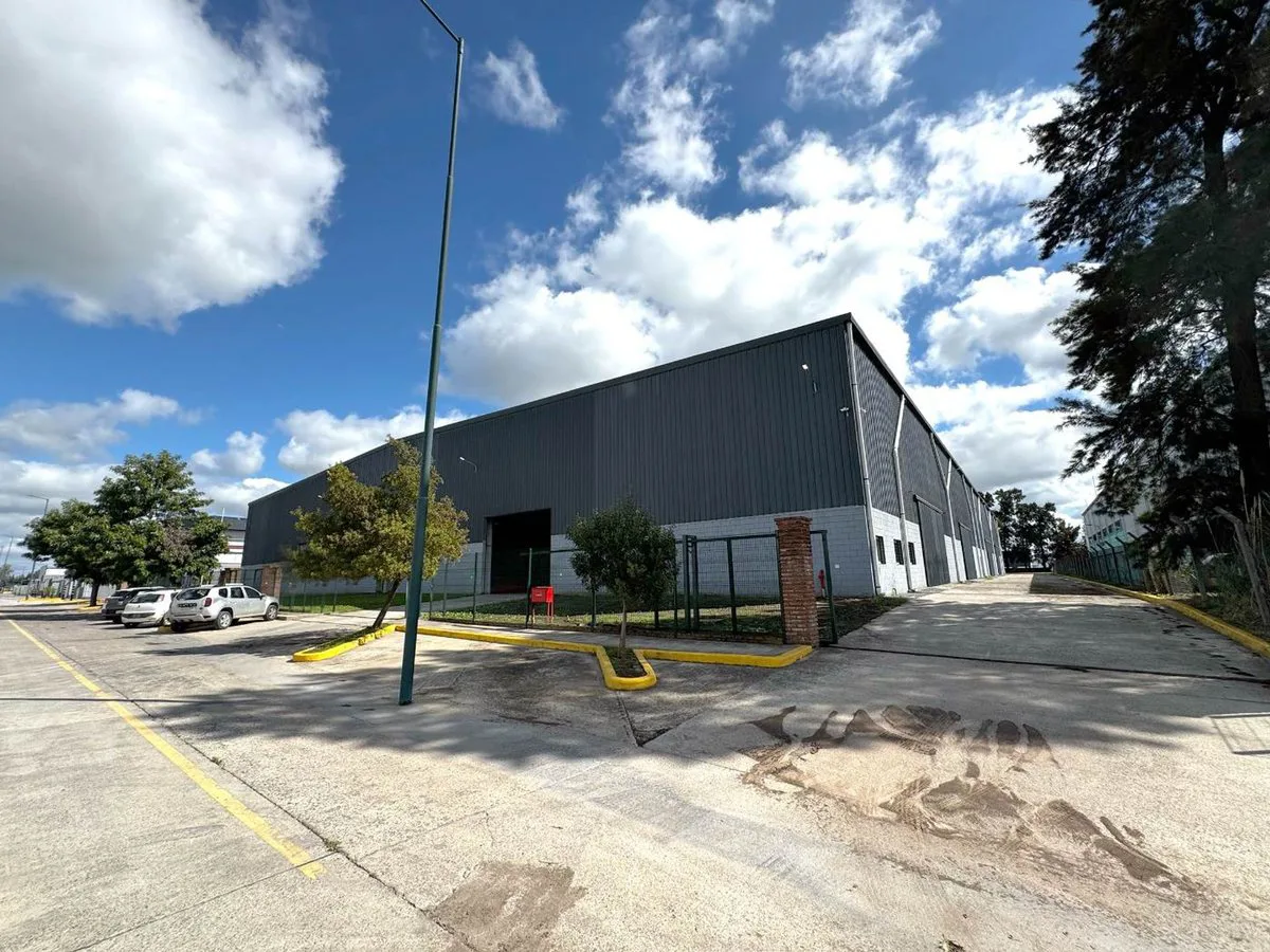 ALQUILER GALPON POLO INDUSTRIAL EZEIZA foto 2