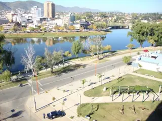 MUY LINDO LOCAL EN VENTA EN VILLA CARLOS PAZ, ZONA COSTANERA CENTRO, A 4 CUADRAS DE PEATONAL, foto 4