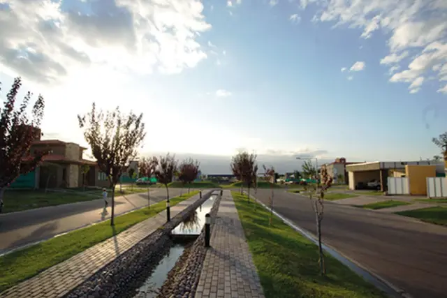 Espectacular Casa en Venta en Barrio Lago Torreon Maipu