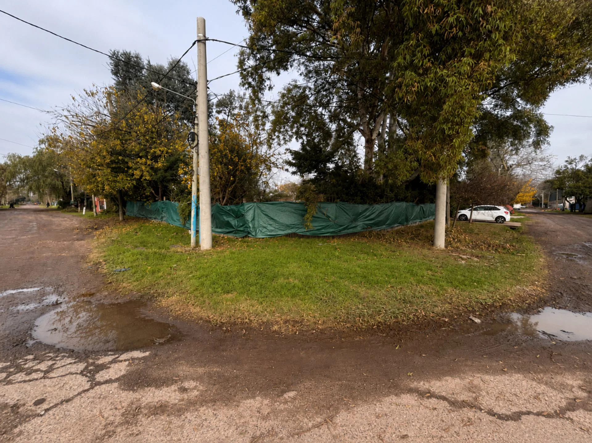 Lote de 500 m² sobre colectora Acceso Oeste foto 2