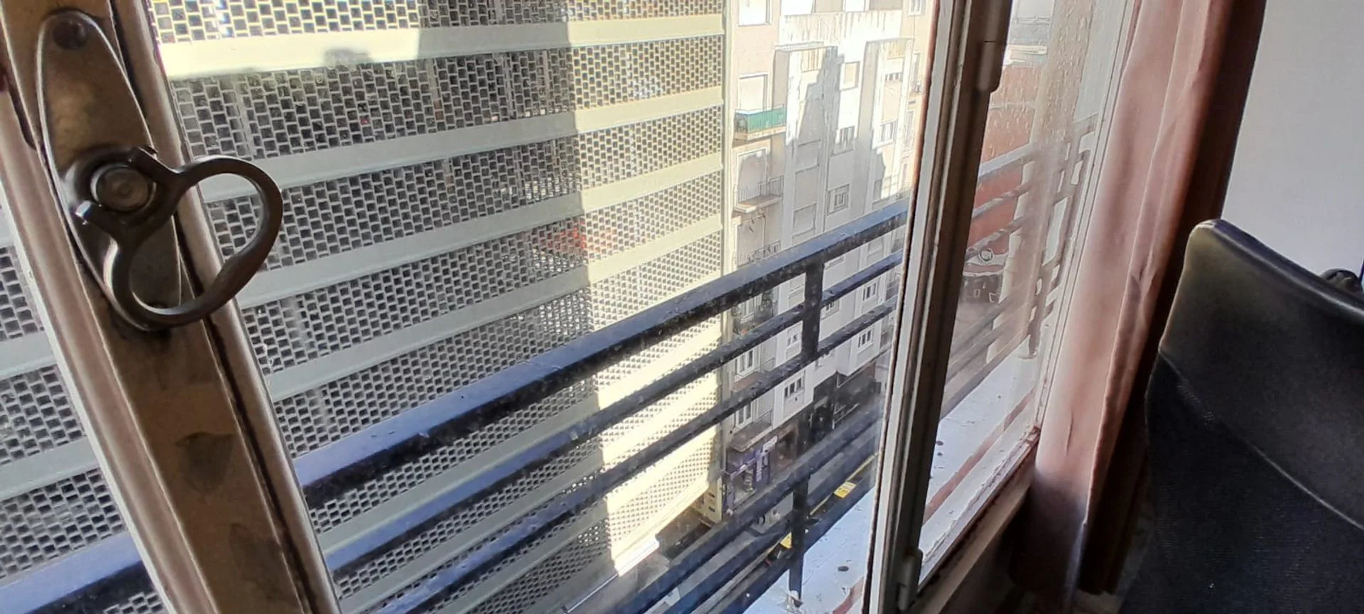 VENTA DEPARTAMENTO 4 AMB + DEP. AL FRENTE - CENTRO foto 4
