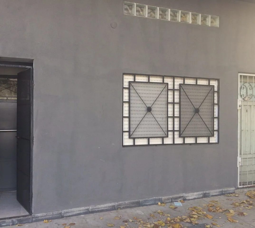 Monoambiente entrada individual en PB | Morón Sur | Sobre av. Irigoyen