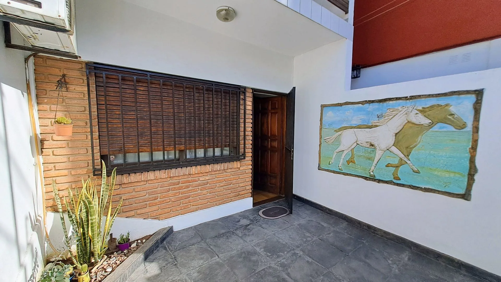 DUPLEX 3 AMBIENTES EN LOMAS DEL MIRADOR foto 2