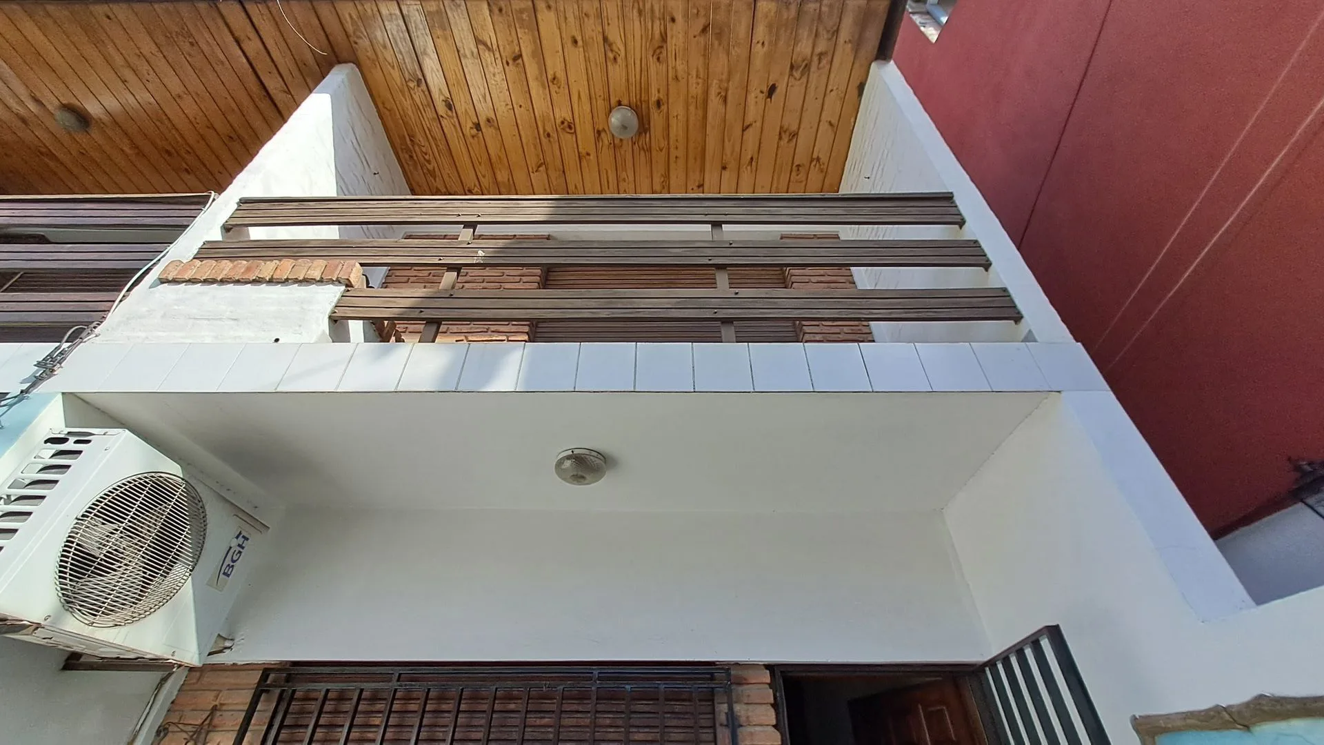 DUPLEX 3 AMBIENTES EN LOMAS DEL MIRADOR foto 4