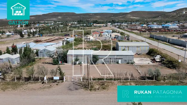 #AlquilerRUKAN | GALPÓN + OFICINAS | PREDIO INDUSTRIAL | Cañadón Seco.-
