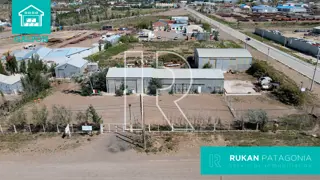#AlquilerRUKAN | GALPÓN + OFICINAS | PREDIO INDUSTRIAL | Cañadón Seco.- foto 2