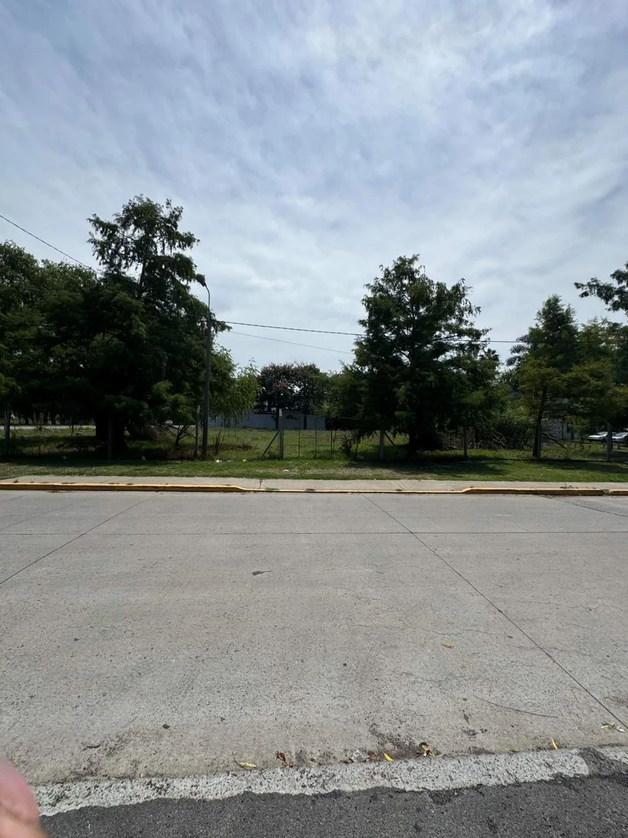 VENTA LOTE EMPRENDIMIENTO FRENTE AL RIO EN ZARATE foto 2