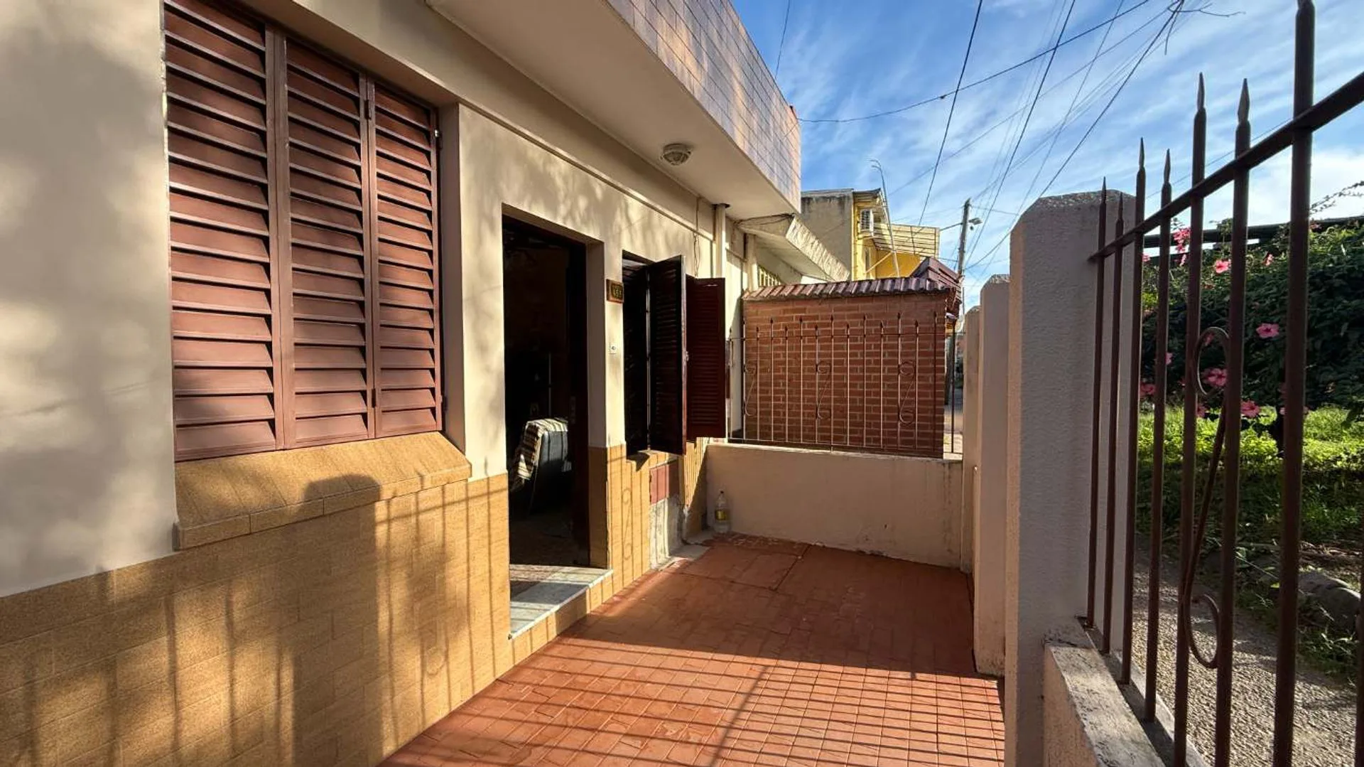 VENTA CASA 5 DORM 104 m² - B° SANTA RITA - JUJUY foto 3