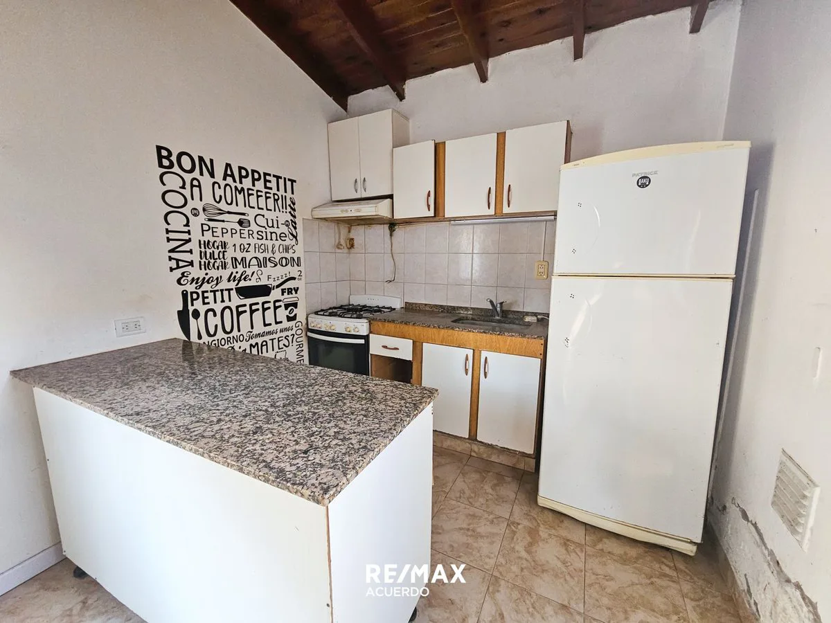 VENTA DE CASA DE DOS DORMIT EN SAN NICOLAS foto 2