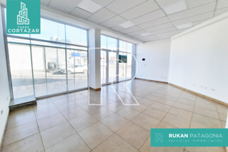 #Alquiler_RUKAN Local Comercial | TORRE CORTAZAR | Local 7 | 45 m2 |Calle J. M. ESTRADA | Caleta Olivia foto 1