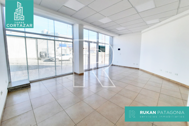 #Alquiler_RUKAN Local Comercial | TORRE CORTAZAR | Local 7 | 45 m2 |Calle J. M. ESTRADA | Caleta Olivia