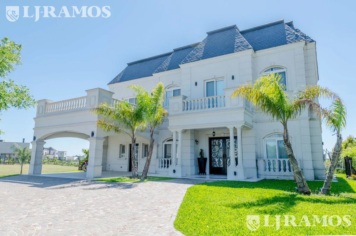 Hermosa casa estilo francés en Muelles, Puertos del Lago foto 5