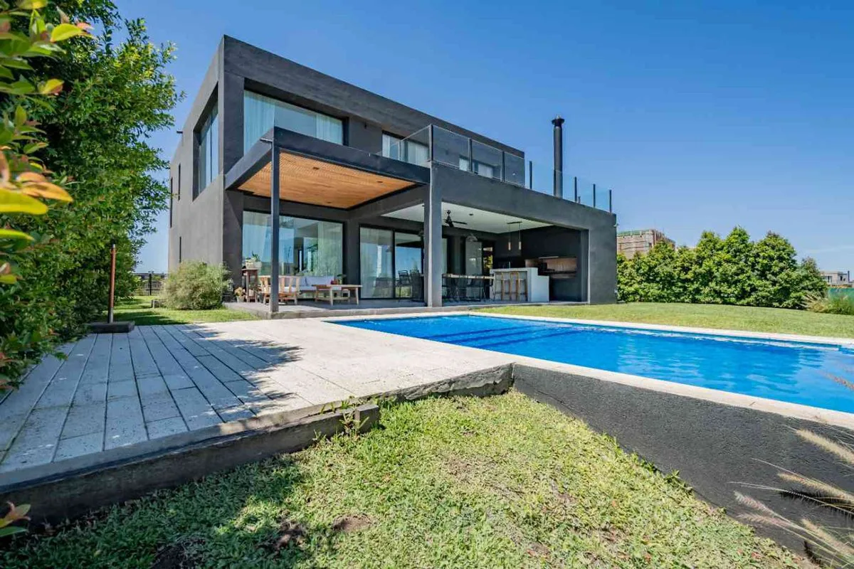 VENTA DE CASA EN COSTAS - PUERTOS DEL LAGO foto 4