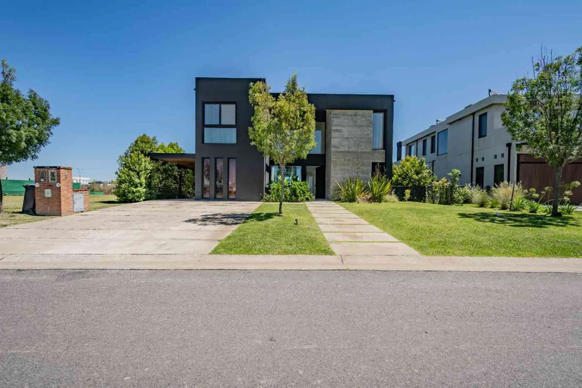 VENTA DE CASA EN COSTAS - PUERTOS DEL LAGO foto 5