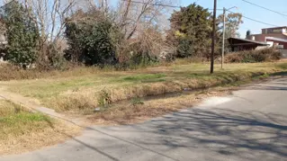 Terreno de 400m2 en la esquina de Irigoyen foto 2
