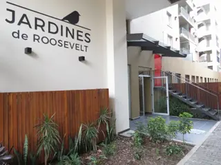 Monoambiente en loft con jardín de 12 m2. : 58,70 m2 cub y 16,68 m2 descub. Total: 75,38 m2. foto 1