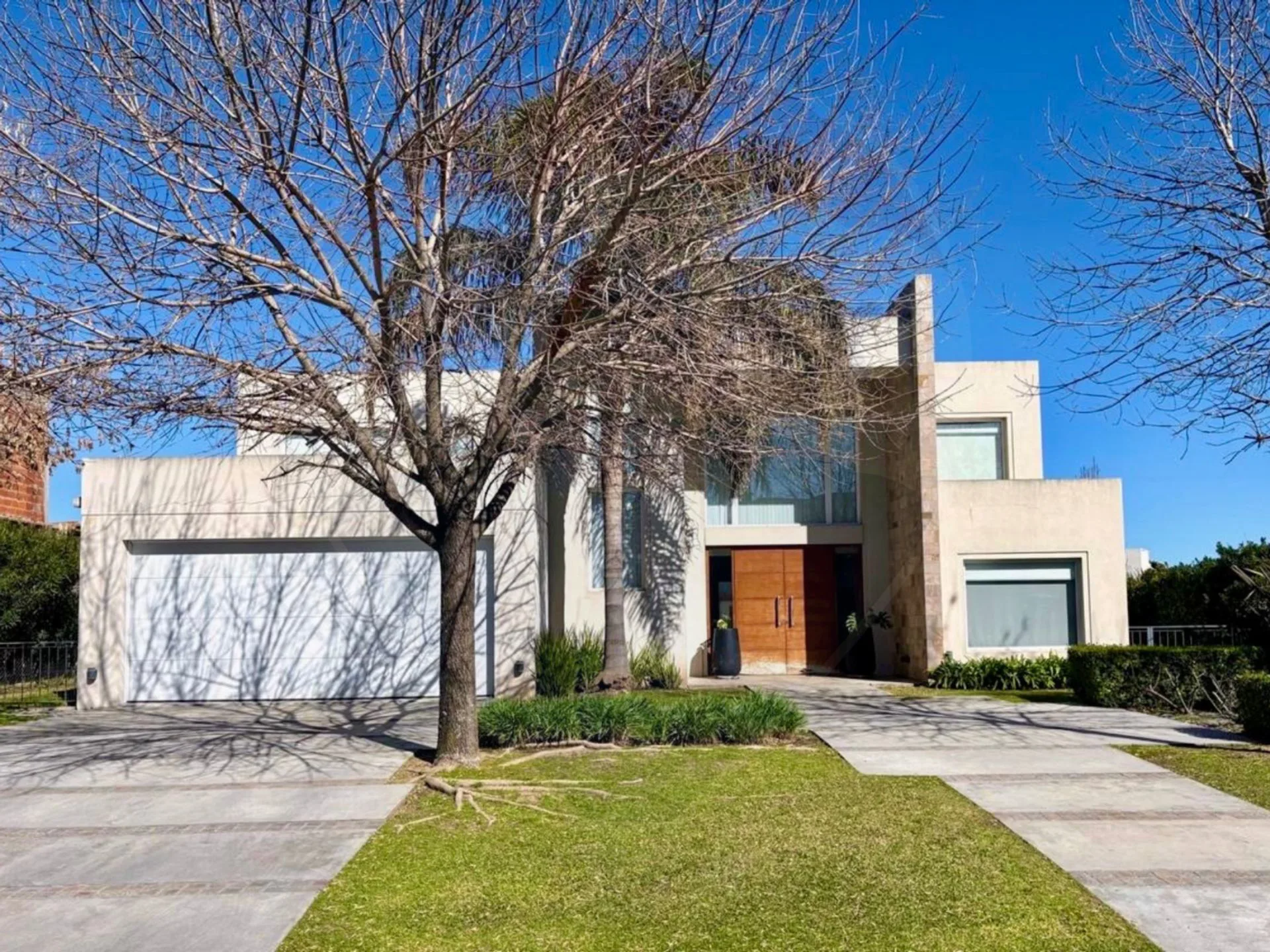 Casa en venta en Terravista con vista a la laguna foto 2