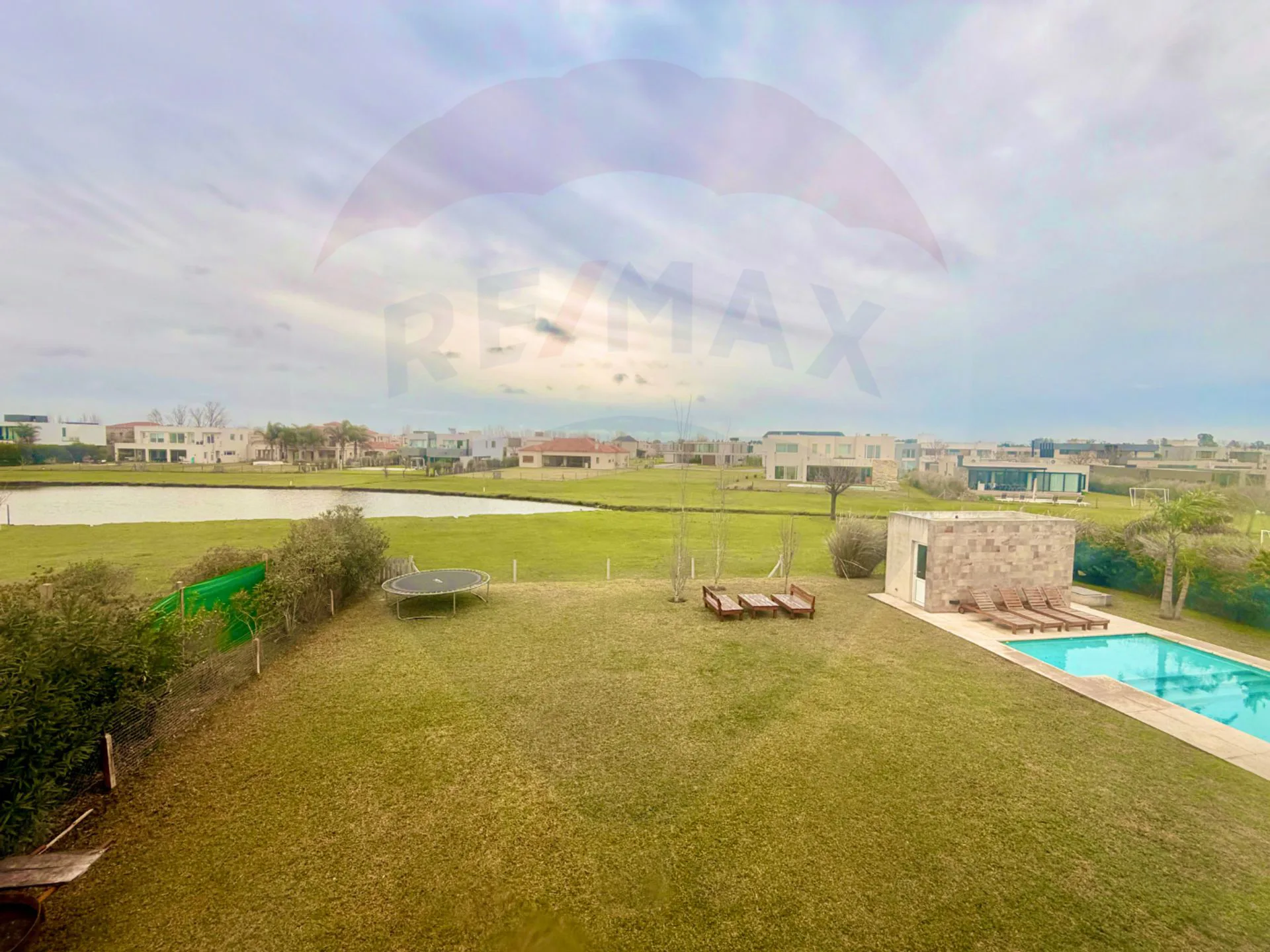 Casa en venta en Terravista con vista a la laguna foto 3