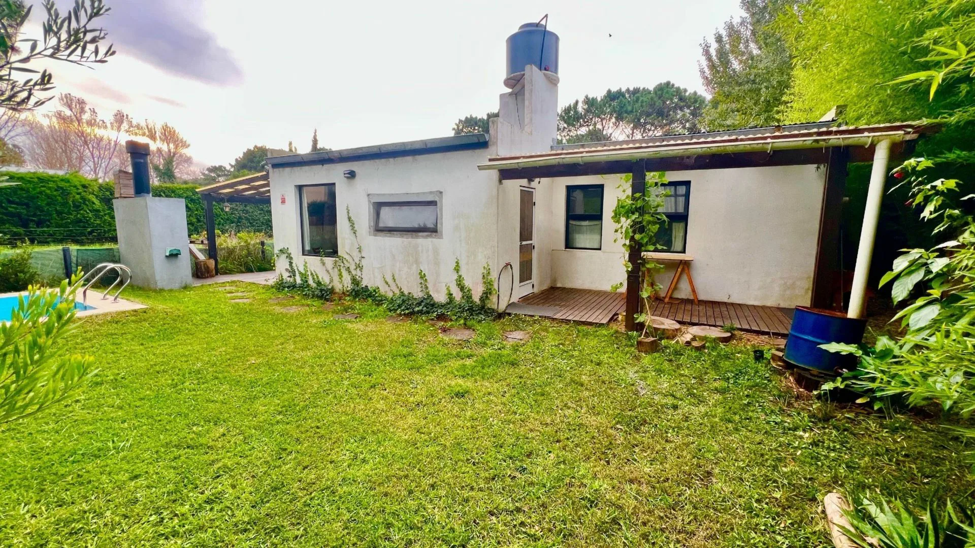 VENTA CASA 5AMB LA CALETA LUMINOSA PARRILLA PILETA foto 3