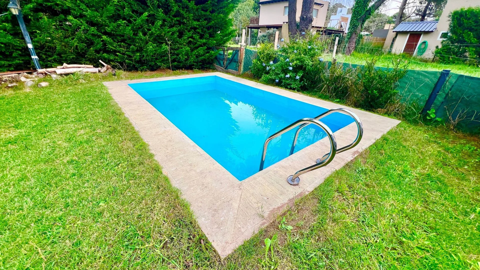 VENTA CASA 5AMB LA CALETA LUMINOSA PARRILLA PILETA foto 5