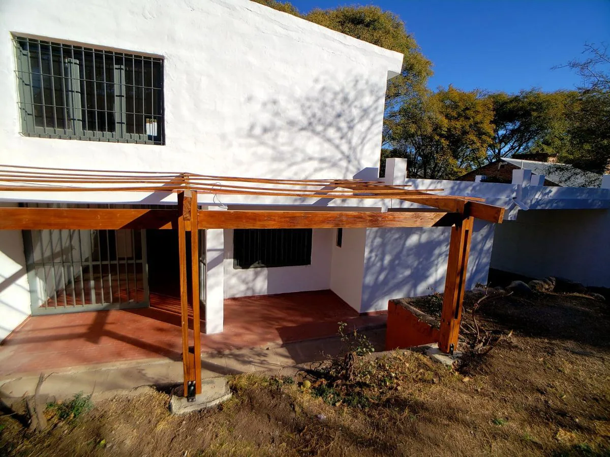 Casa Villa Allende Golf APTO CREDITO a Refaccionar foto 2