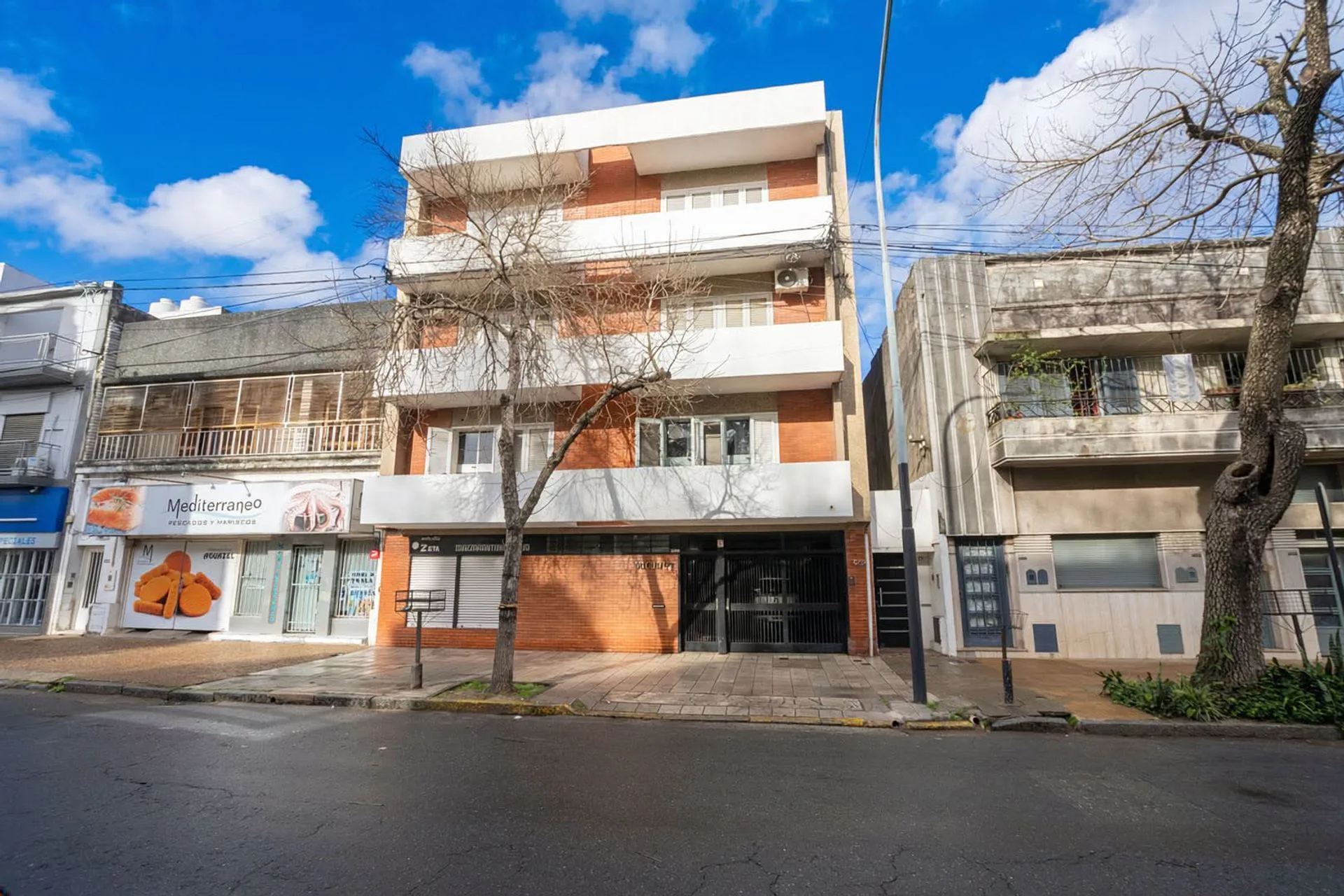DEPARTAMENTOS DE 2 DORM SOBRE AV. FREYRE foto 3