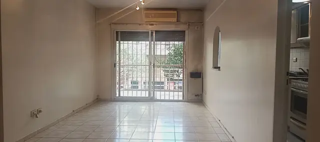 VENTA DEPTO 2 AMBIENTES EN ALMAGRO IMPECABLE