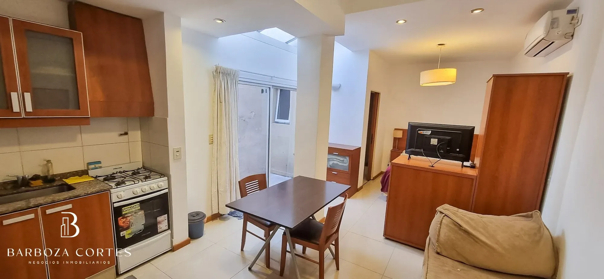 Studio apartment in Palermo – photo 8 of 8