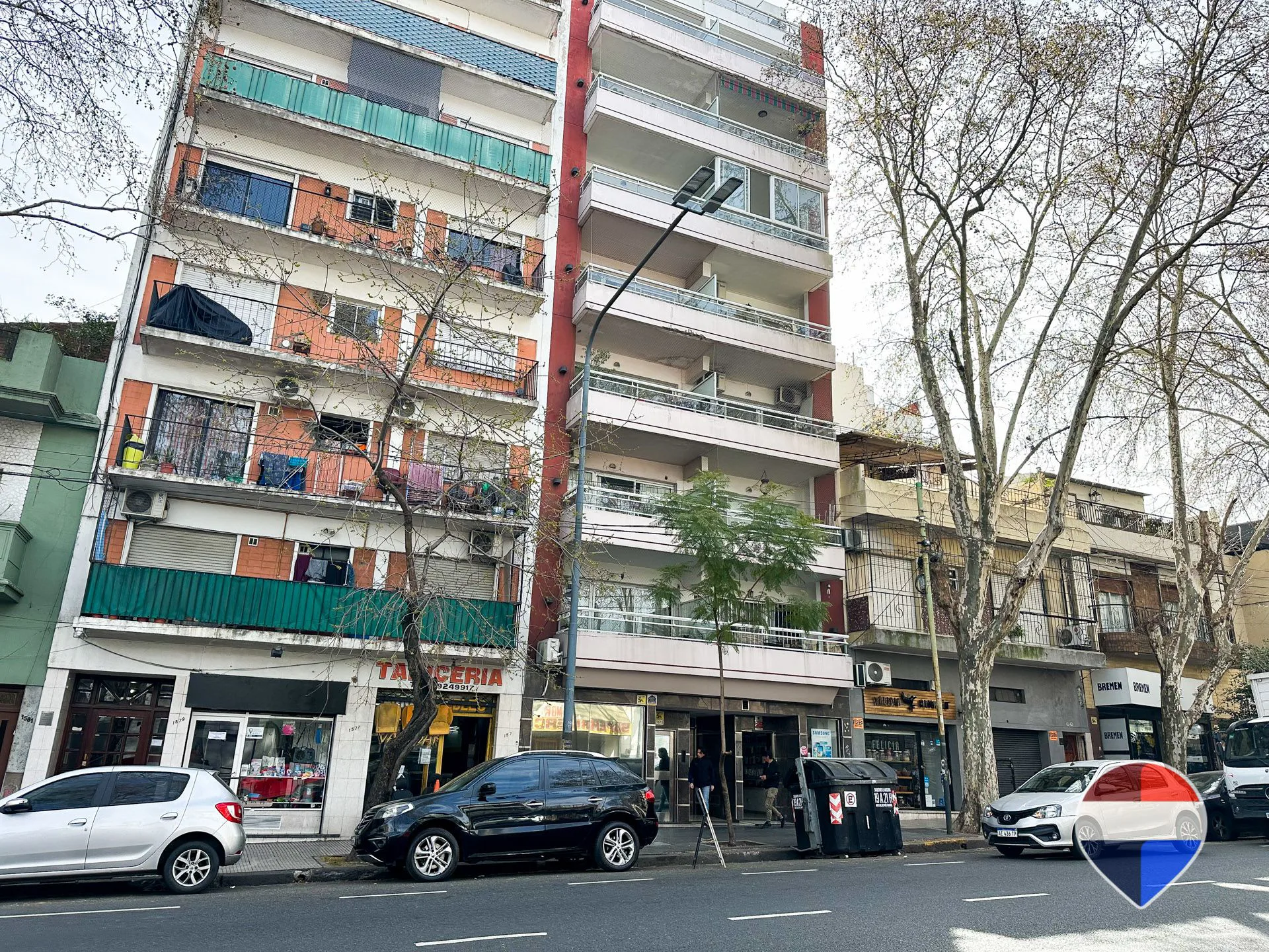 DEPARTAMENTO EN VENTA EN BOEDO CON BALCÓN TERRAZA foto 2