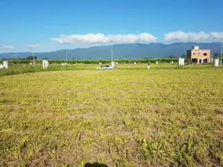 Hermoso lote de 12x 32,5 en Barrio Privado 10 de Abril.  A 250 metros de la clínica San Pablo foto 4