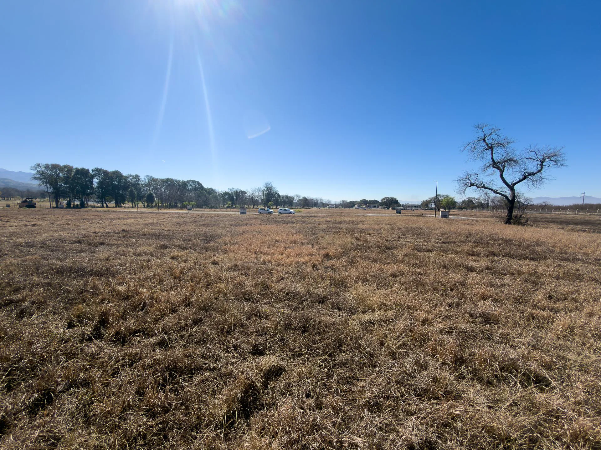 Venta terreno en Club de Campo La Arbolada Salta foto 5