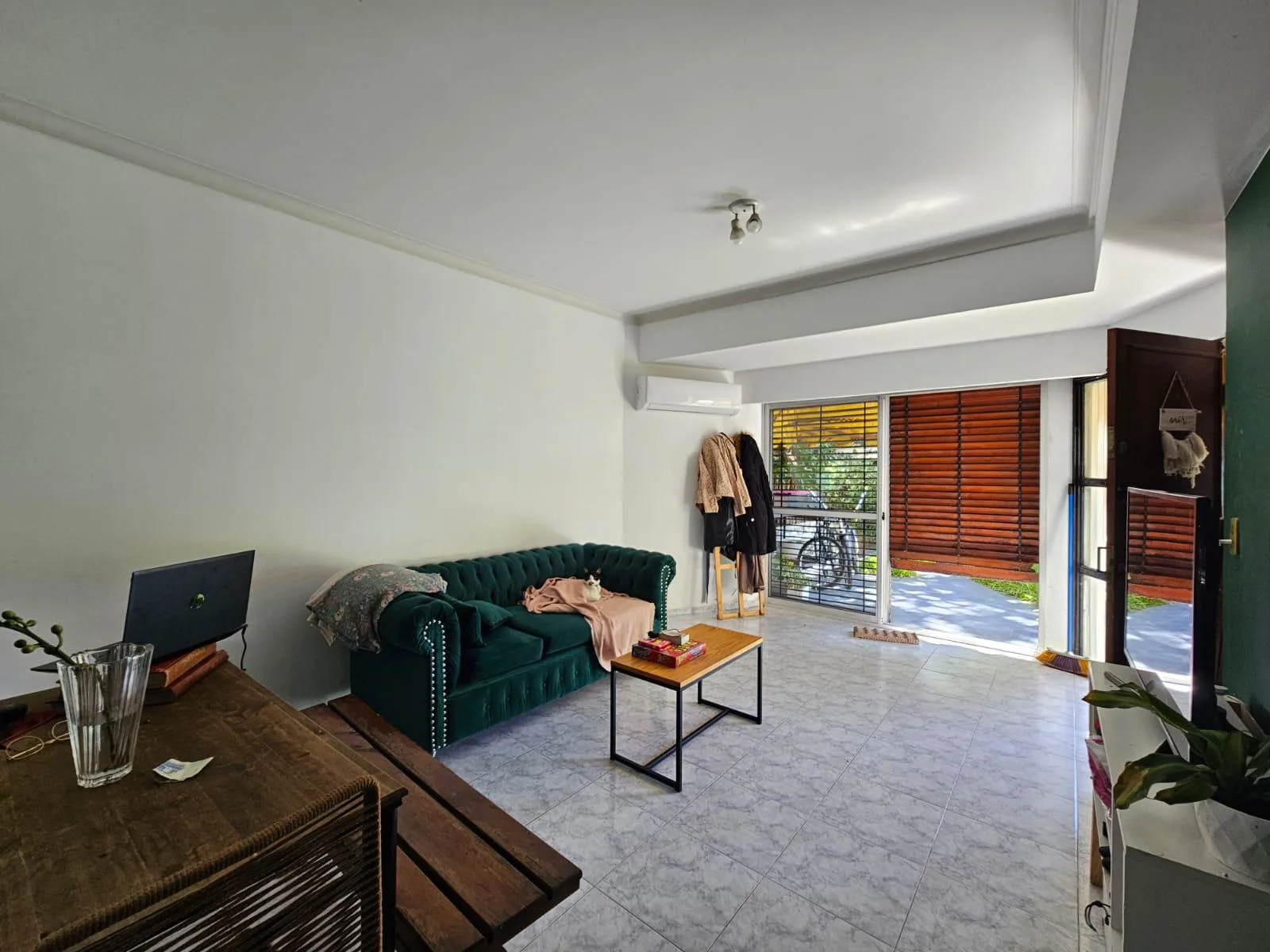 Departamento 3 ambientes con cochera y patio - Saavedra foto 5