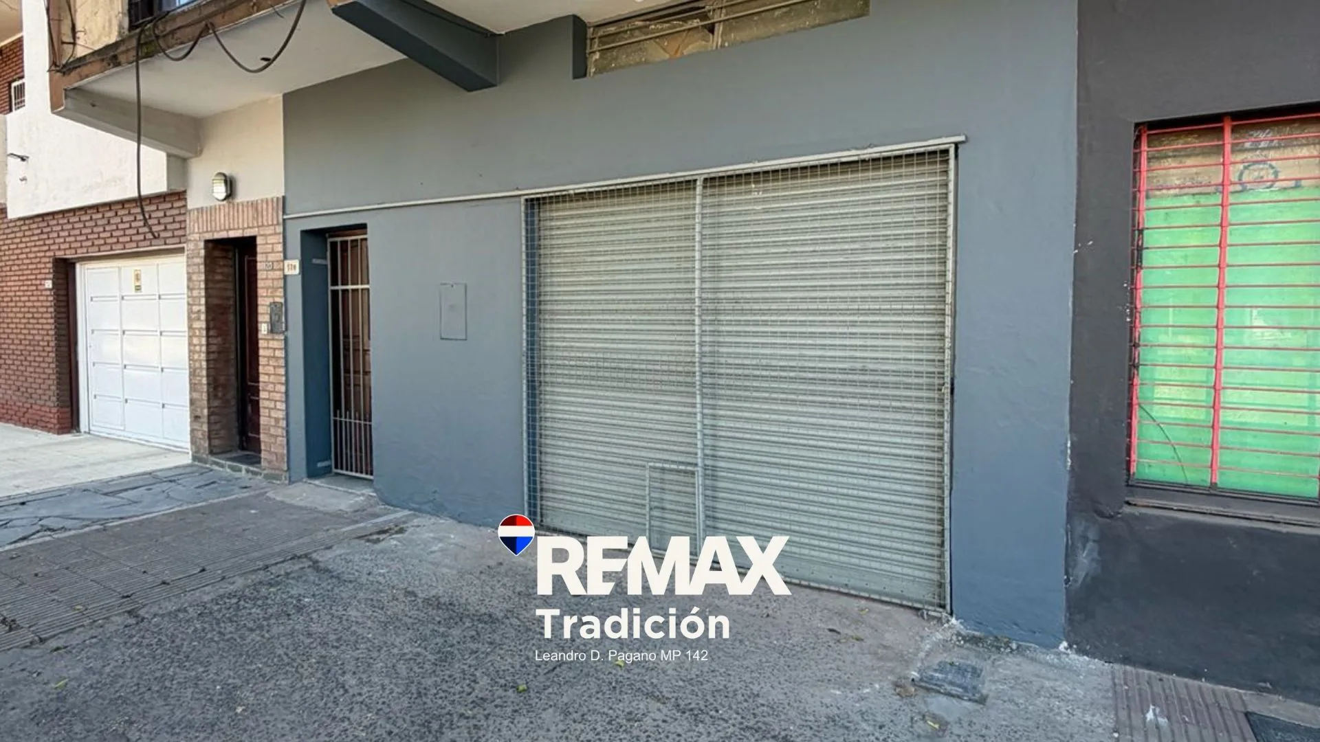 LOCAL COMERCIAL 64 M2 EN VENTA - AV MAC LEAN RCIA