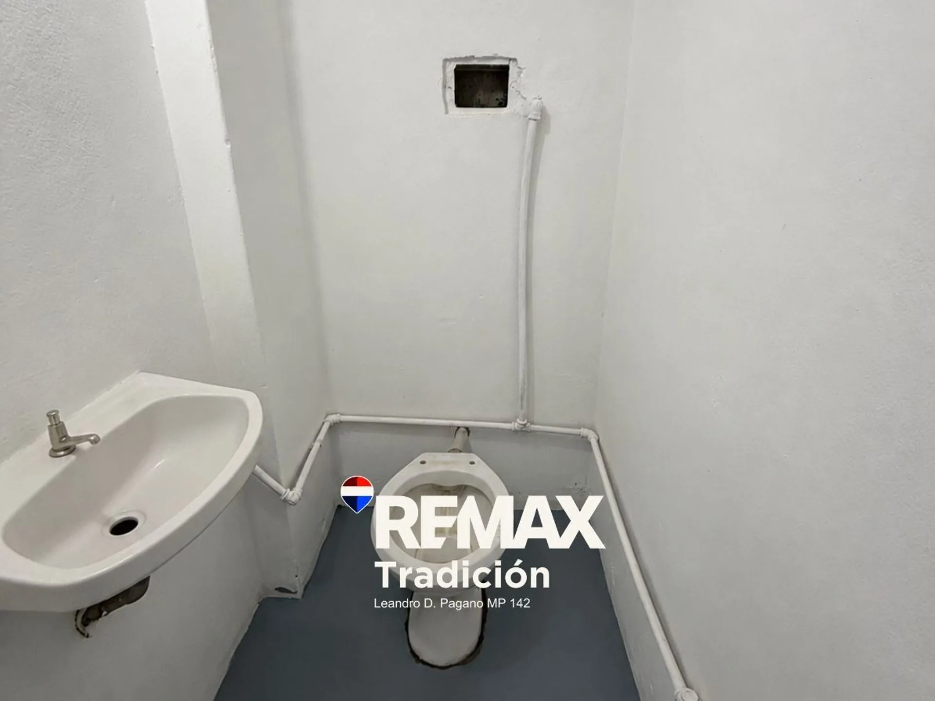 LOCAL COMERCIAL 64 M2 EN VENTA - AV MAC LEAN RCIA foto 4