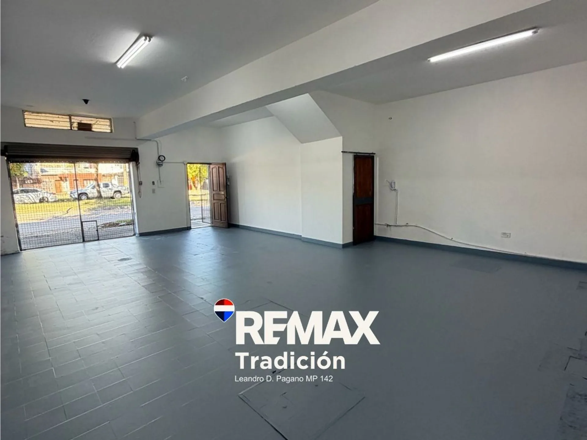 LOCAL COMERCIAL 64 M2 EN VENTA - AV MAC LEAN RCIA foto 5