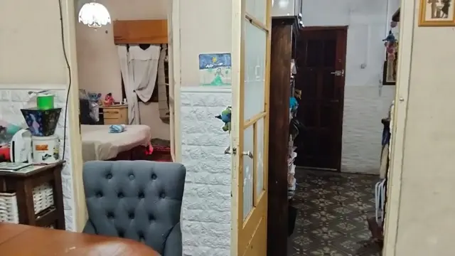 VENTA CASA 5 AMBIENTES CON LOCAL Y JARDIN