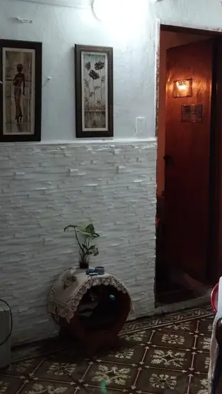 VENTA CASA 5 AMBIENTES CON LOCAL Y JARDIN foto 5
