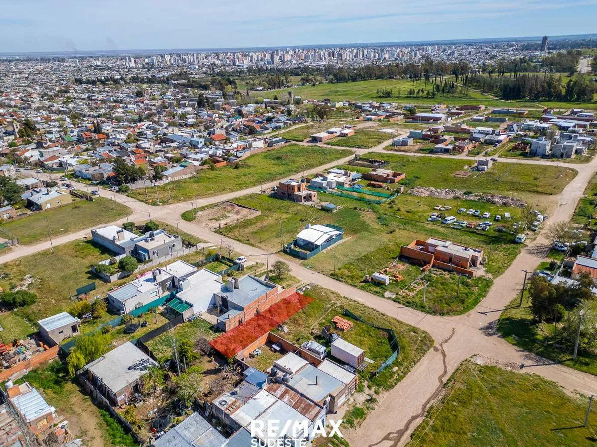 VENTA LOTE EN BARRIO PARQUE INDEPENDENCIA foto 3