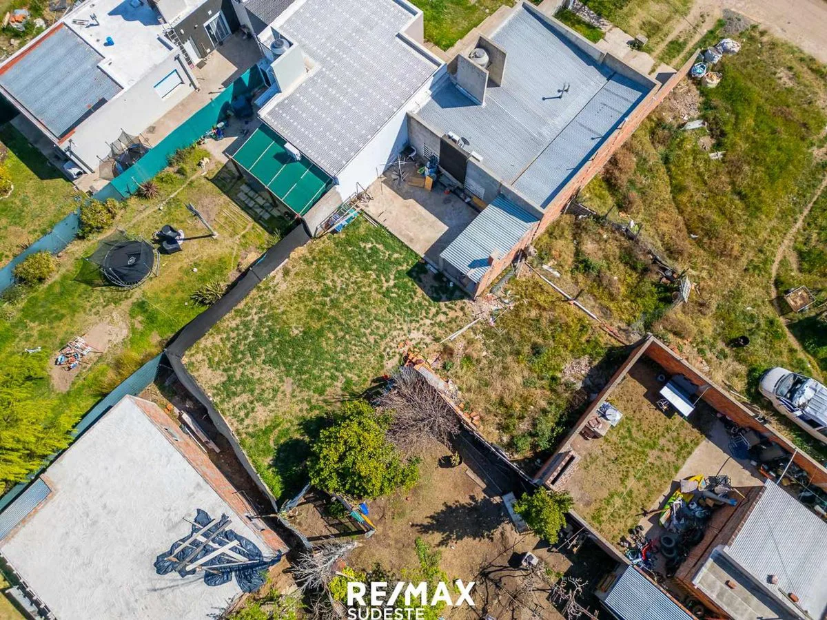VENTA LOTE EN BARRIO PARQUE INDEPENDENCIA foto 5