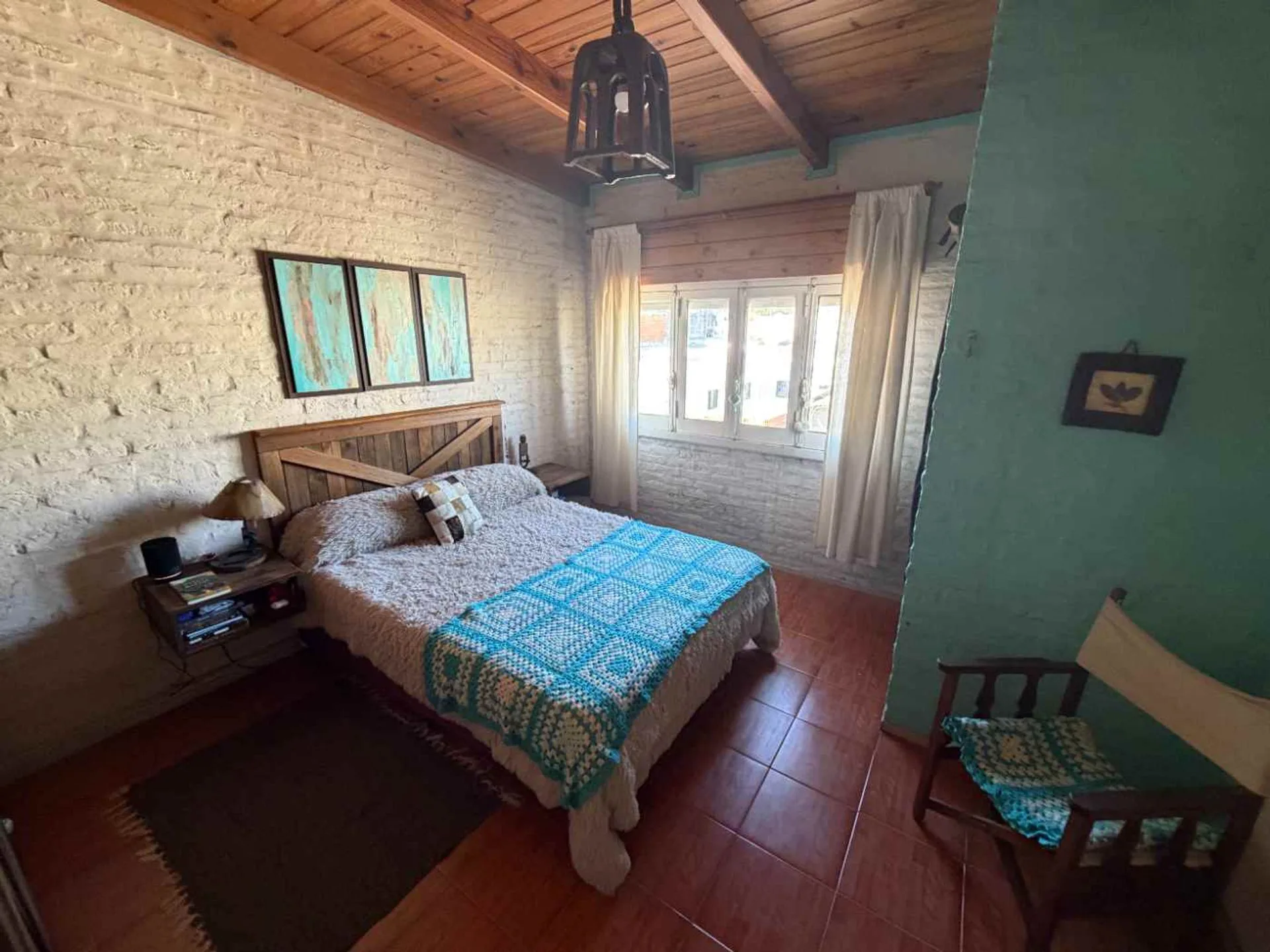 CASA EN VENTA 4 DORMITORIOS CON COCHERA - ARROYITO foto 5