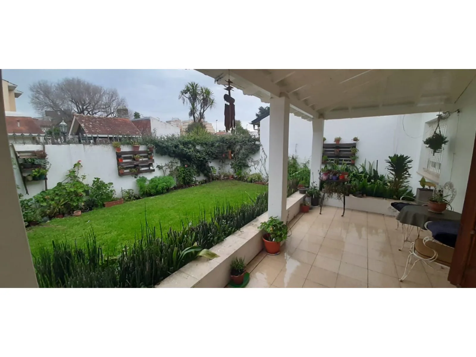 3-Bedroom Chalet with Service Room, Garden and Grill in Miramar – photo 26 of 28