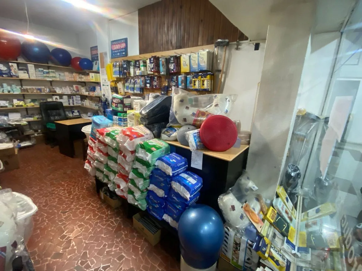 VENTA FONDO DE COMERCIO ARTICULOS PARA LA SALUD foto 2