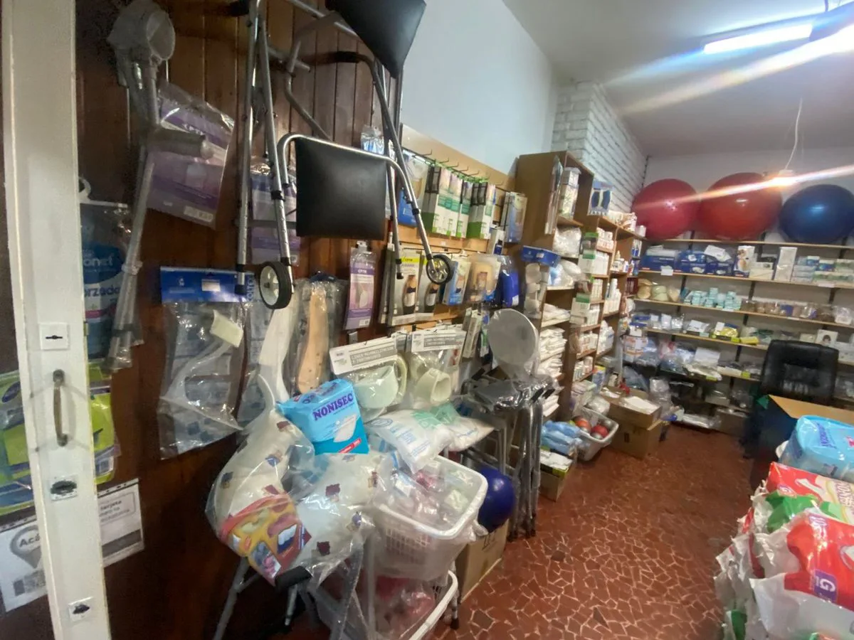 VENTA FONDO DE COMERCIO ARTICULOS PARA LA SALUD foto 5