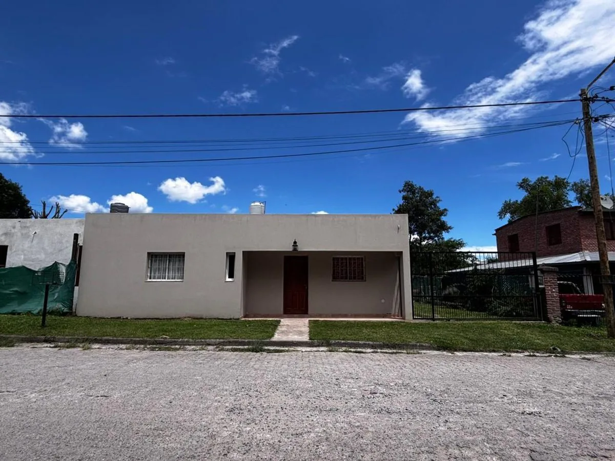 VENTA CASA LA CALDERA 2 DORMITORIOS CON PILETA foto 4
